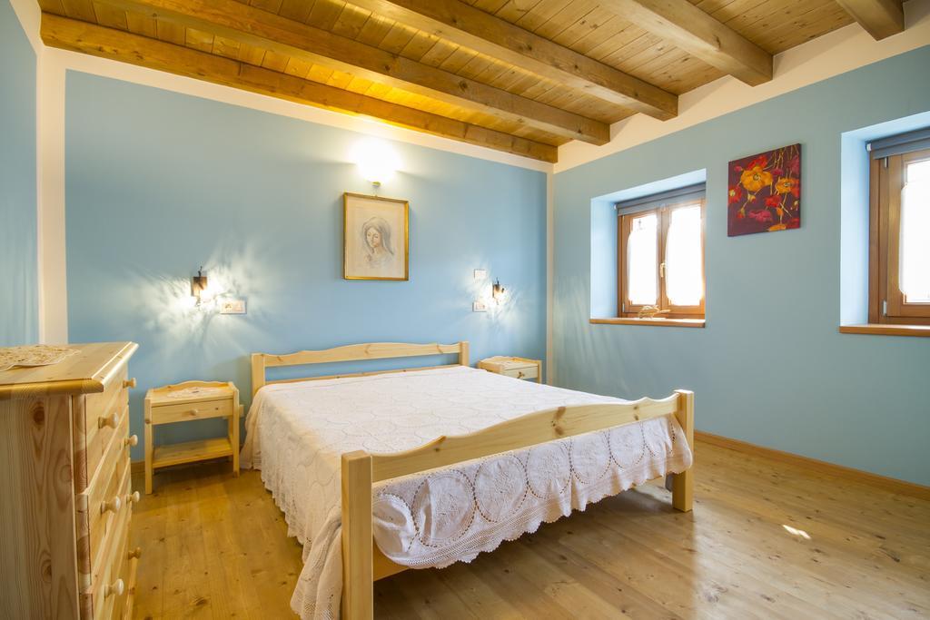 Villa Casa Delle Noci Grimacco Zimmer foto